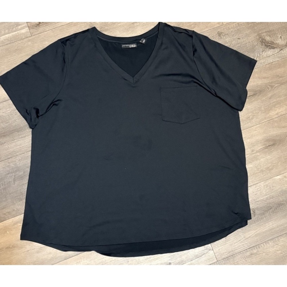 Attitudes by Renee Women's Plus 2X Black V-Neck Short Sleeve Knit Pocket Top